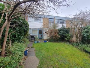 Private Garden- click for photo gallery